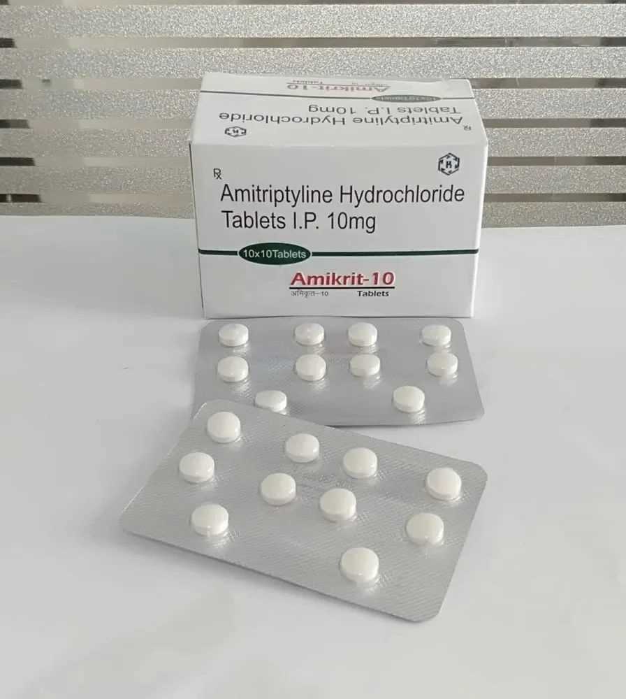 Can you take metronidazole and amitriptyline together